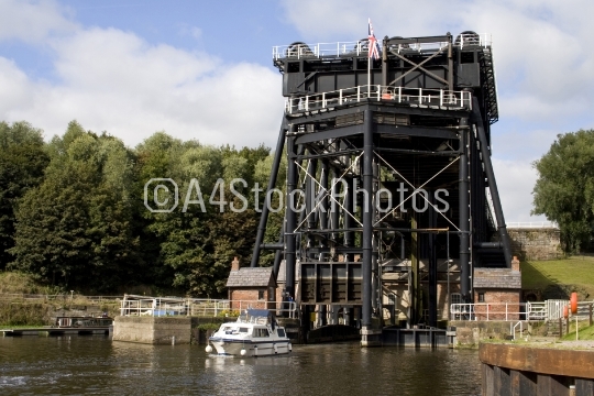 Anderson boat lift 1