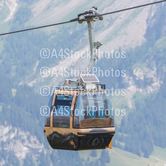 Ski lift cable booth or car